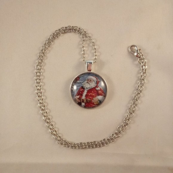 Silver Santa Claus Cabochon Pendant Necklace 20" Party Gift - Picture 3 of 3